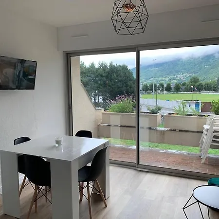 Centre-ville Saint-lary Vue Montagne *