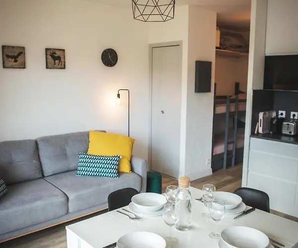 Centre-ville Saint-lary Vue Montagne * Saint-Lary-Soulan