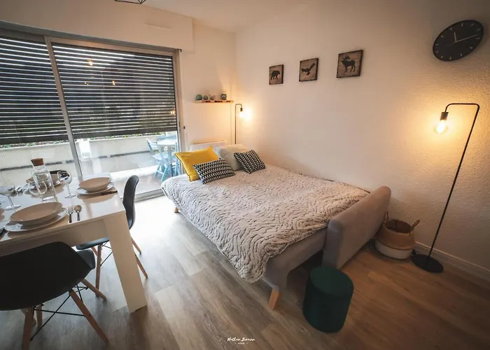 Centre-ville Saint-lary Vue Montagne Apartman