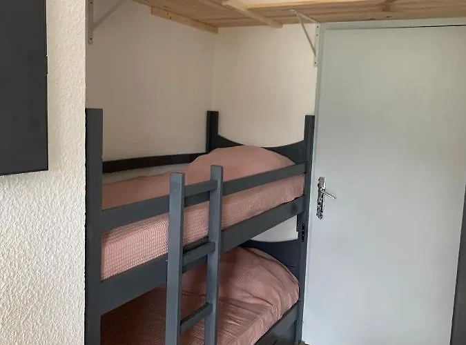 Centre-ville Saint-lary Vue Montagne