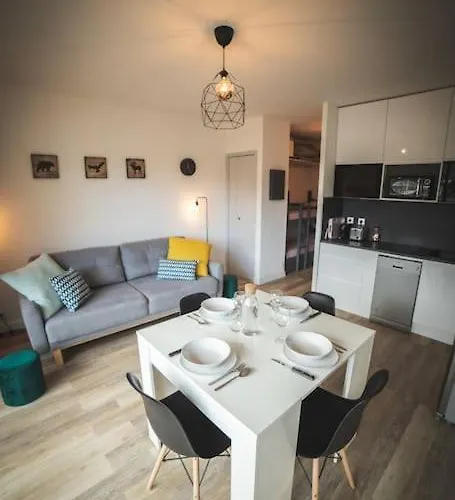 Centre-ville Saint-lary Vue Montagne Apartman