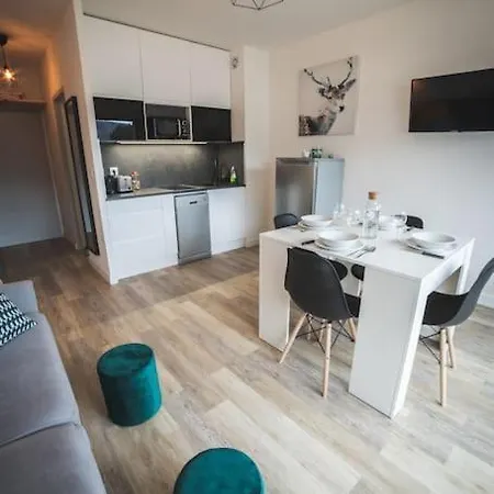 Centre-ville Saint-lary Vue Montagne * Saint-Lary-Soulan