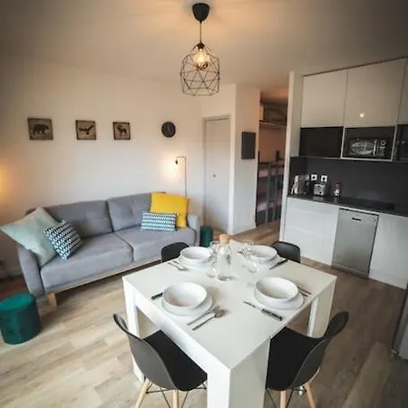 Centre-ville Saint-lary Vue Montagne Apartment