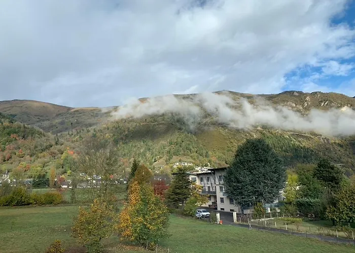 Centre-ville Saint-lary Vue Montagne アパート サン・ラリー・スラン