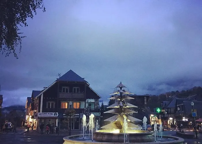 Centre-ville Saint-lary Vue Montagne *