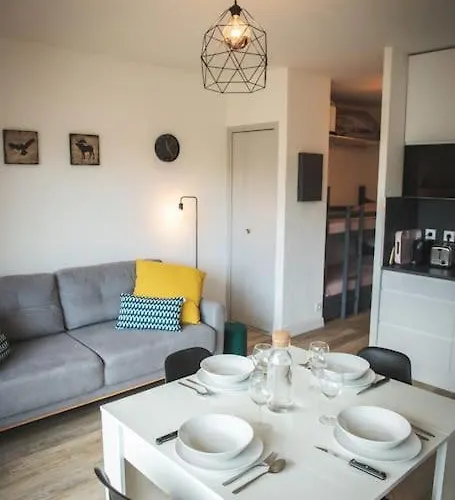 Centre-ville Saint-lary Vue Montagne アパート サン・ラリー・スラン