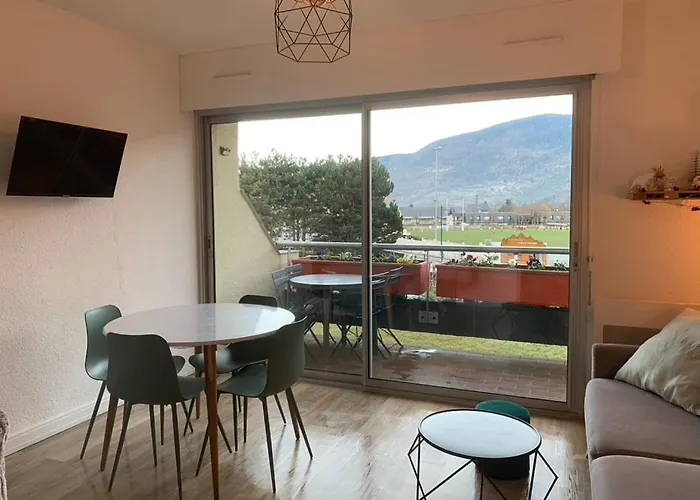 Centre-ville Saint-lary Vue Montagne * サン・ラリー・スラン